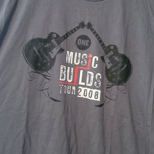 5/$25 NWOT Music Guitar shirt